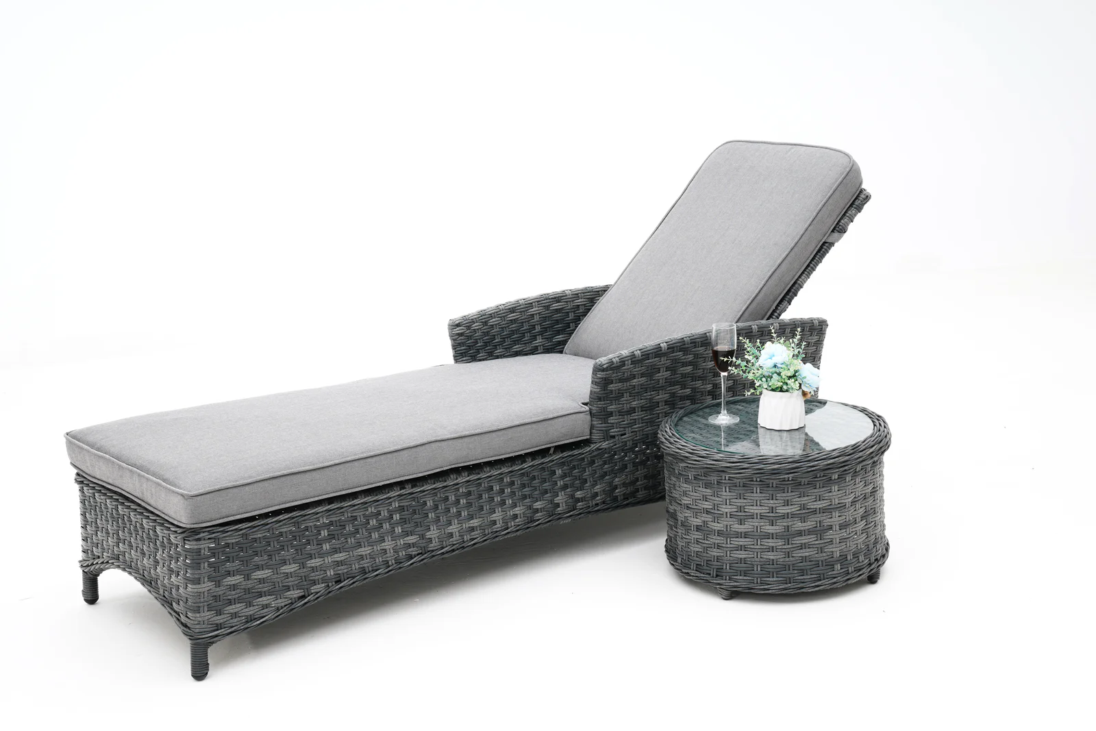 Fremont Sunlounge with Side Table